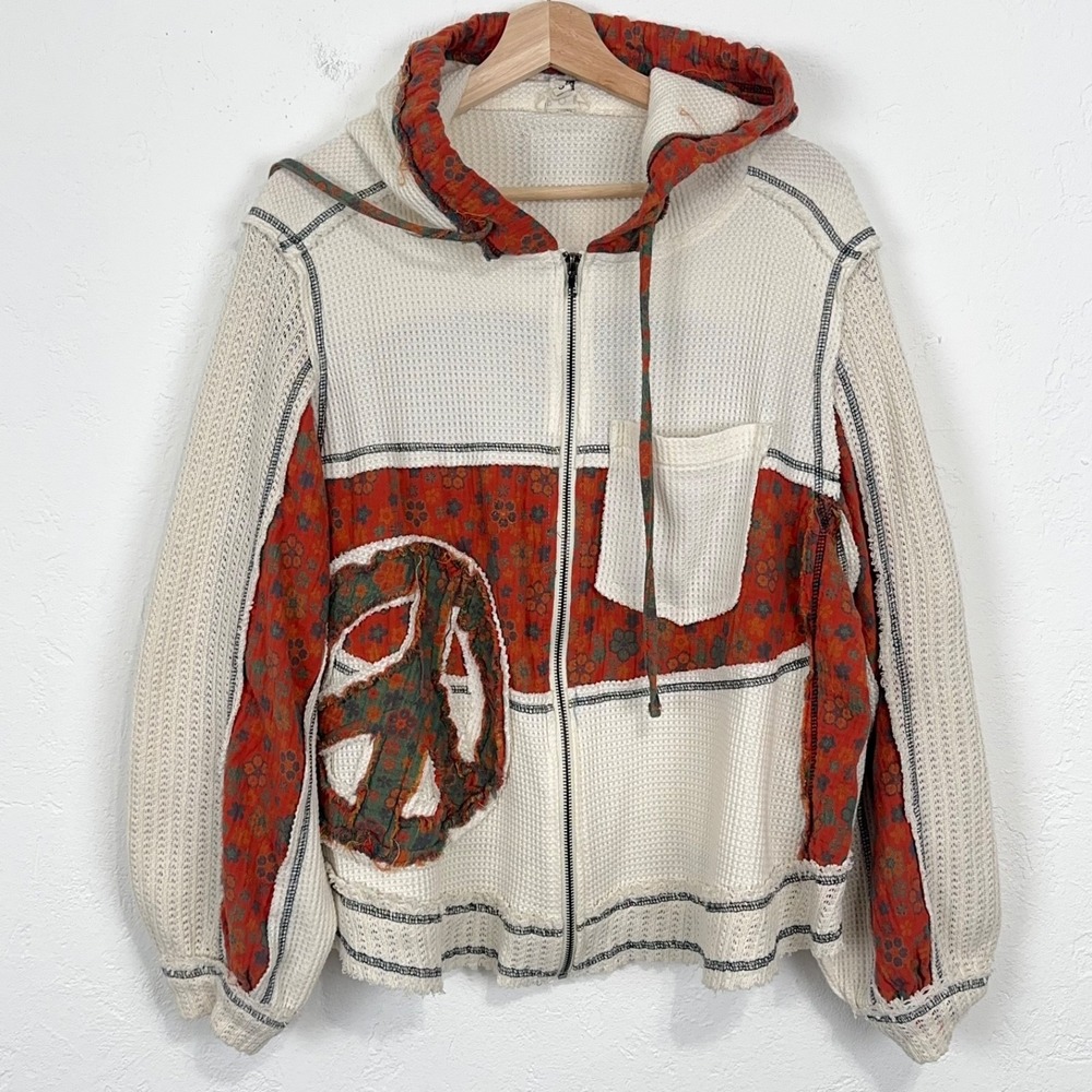 POL Womens Hippie Boho Hoodie Size Medium Cream Floral Peace Sign Thermal Knit